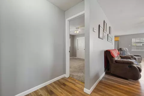 Entry Way - 224 El Capitan Ave, Manteca, CA 95337 photo 4 of 5