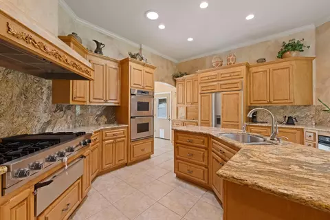 Kitchen - 24521 N Mcintire Rd, Clements, CA 95227 photo 2 of 5