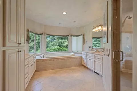 Bath - 24521 N Mcintire Rd, Clements, CA 95227 photo 3 of 6