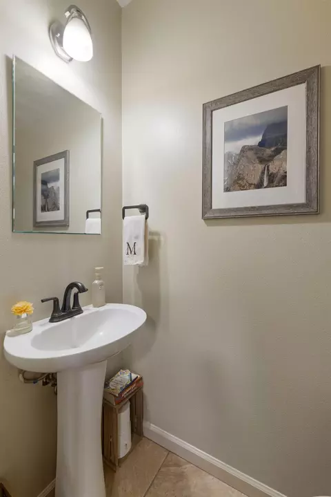 Bath - 24521 N Mcintire Rd, Clements, CA 95227 photo 5 of 6