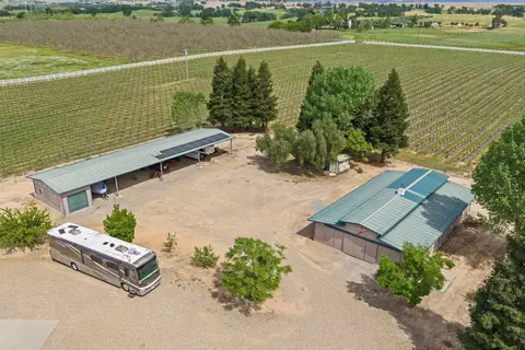 Exterior - 24521 N Mcintire Rd, Clements, CA 95227 photo 15 of 16
