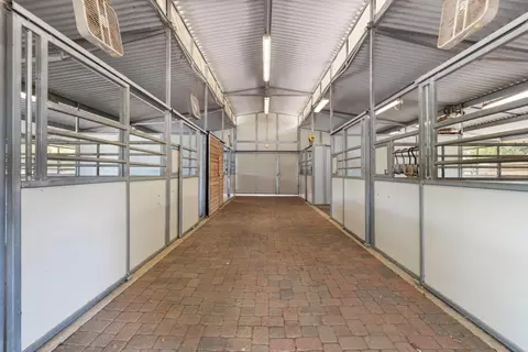 Entry Way - 24521 N Mcintire Rd, Clements, CA 95227 photo 4 of 7