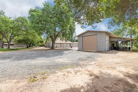 Exterior - 24521 N Mcintire Rd, Clements, CA 95227 photo 8 of 16