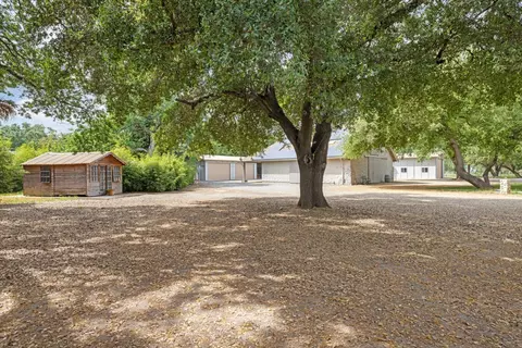 Exterior - 24521 N Mcintire Rd, Clements, CA 95227 photo 12 of 16