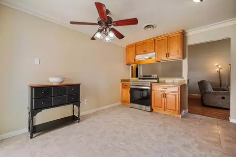 Kitchen - 2012 Ridgecrest Dr, Modesto, CA 95351 photo 3 of 4