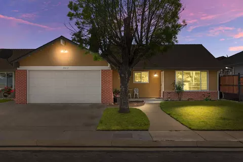 Exterior - 2012 Ridgecrest Dr, Modesto, CA 95351 photo 2 of 8