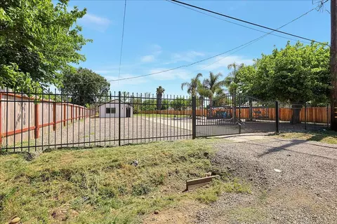 Exterior - 4859 Arboga Rd, Olivehurst, CA 95961 photo 4 of 17