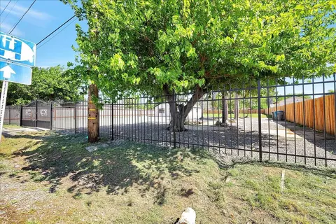 Exterior - 4859 Arboga Rd, Olivehurst, CA 95961 photo 5 of 17