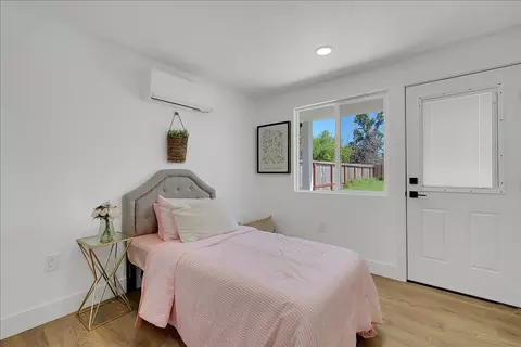 Bedroom - 4859 Arboga Rd, Olivehurst, CA 95961 photo 3 of 4