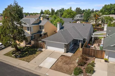 9488 Dunkerrin Way, Elk Grove, CA 95758