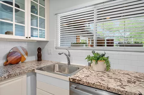 Kitchen - 2222 Loyola Dr, Davis, CA 95618 photo 5 of 7