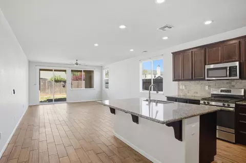 4113 Snowfire Dr, Modesto, CA 95357 photo 4