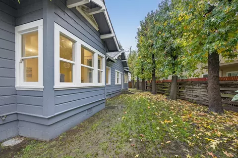 Exterior - 400 Pacific, Lodi, CA 95242 photo 3 of 10