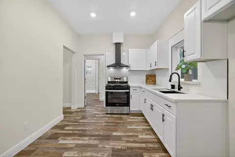 Entry Way - 400 Pacific, Lodi, CA 95242 photo 2 of 3