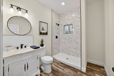 Bath - 400 Pacific, Lodi, CA 95242 photo 3 of 5