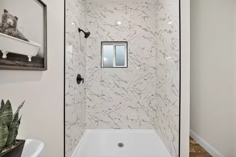 Bath - 400 Pacific, Lodi, CA 95242 photo 5 of 5