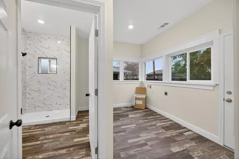 Entry Way - 400 Pacific, Lodi, CA 95242 photo 3 of 3