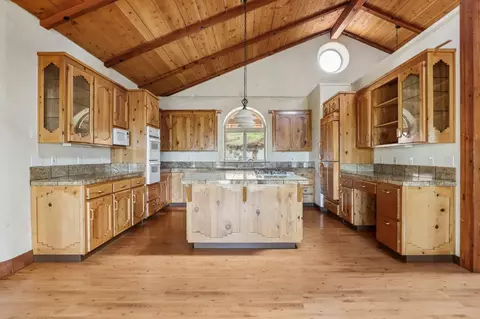 Kitchen - 2428 Hunt Rd, Copperopolis, CA 95228 photo 4 of 5