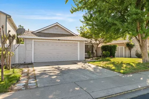Exterior - 2016 Zeeland Ct, Modesto, CA 95356 photo 3 of 8