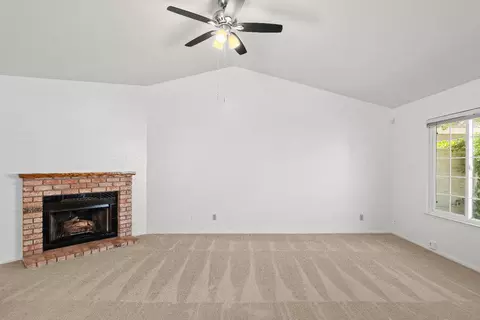 Living - 2016 Zeeland Ct, Modesto, CA 95356 photo 3 of 6