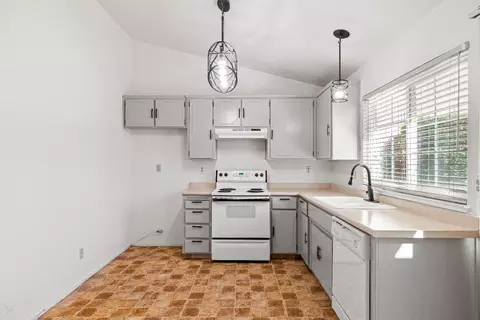 Kitchen - 2016 Zeeland Ct, Modesto, CA 95356 photo 2 of 3