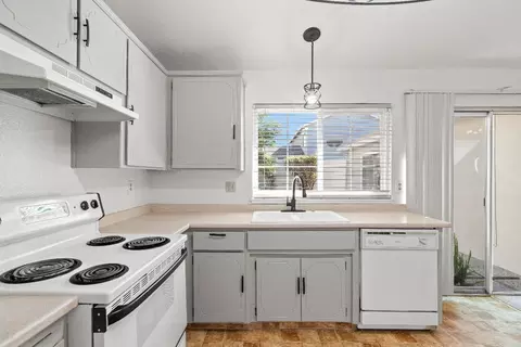 Kitchen - 2016 Zeeland Ct, Modesto, CA 95356 photo 3 of 3