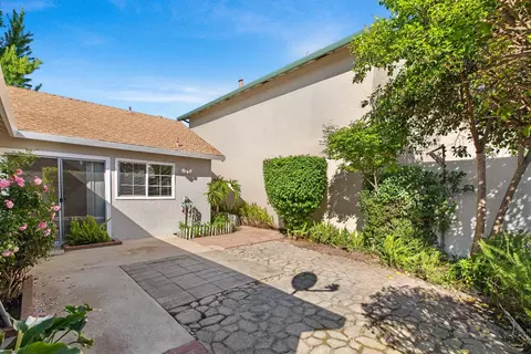 Exterior - 2016 Zeeland Ct, Modesto, CA 95356 photo 6 of 8
