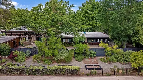 Exterior - 2 Parkside Dr, Davis, CA 95616 photo 7 of 7