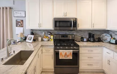 3407 Alder Canyon Way, Antelope, CA 95843