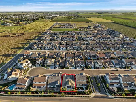 View/Area - 2931 Concerto Ct, Lodi, CA 95242 photo 3 of 7