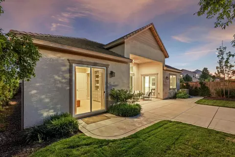 Exterior - 2931 Concerto Ct, Lodi, CA 95242 photo 9 of 12