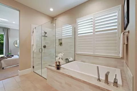Bath - 2931 Concerto Ct, Lodi, CA 95242 photo 4 of 5