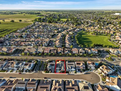 View/Area - 2931 Concerto Ct, Lodi, CA 95242 photo 1 of 7