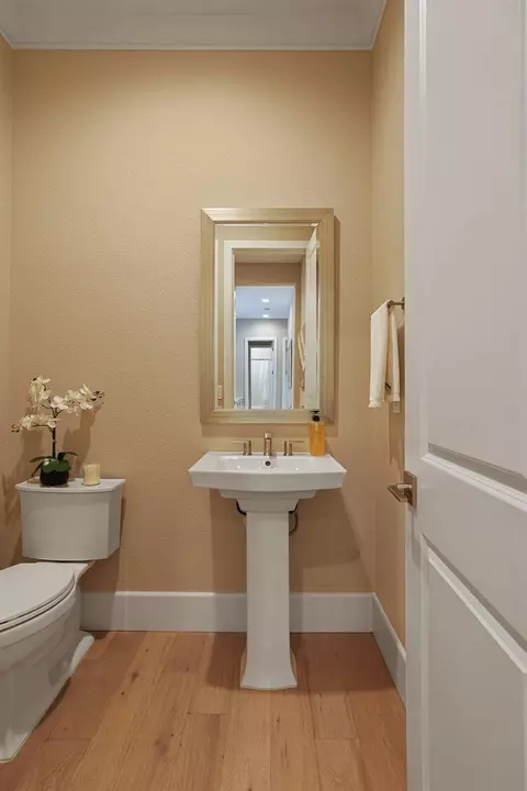 Bath - 2931 Concerto Ct, Lodi, CA 95242 photo 1 of 5