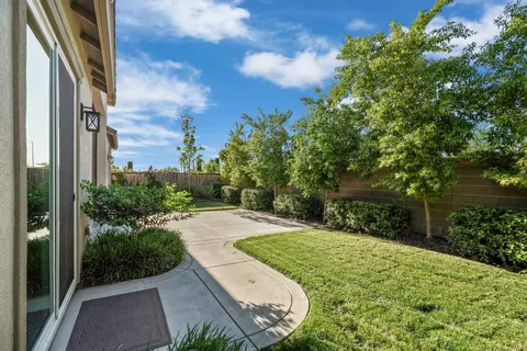 Exterior - 2931 Concerto Ct, Lodi, CA 95242 photo 7 of 12