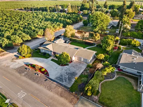 1360 Crawford Rd, Modesto, CA 95357 photo 2