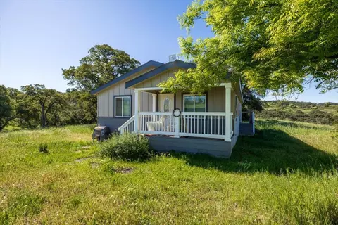 23070 Payam Pl, Grass Valley, CA 95949