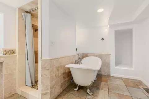 Bath - 1330 Lower Lake Dr, Placerville, CA 95667 photo 6 of 8