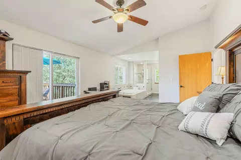 Bedroom - 1330 Lower Lake Dr, Placerville, CA 95667 photo 3 of 10