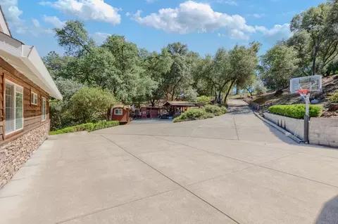 Exterior - 1330 Lower Lake Dr, Placerville, CA 95667 photo 9 of 29