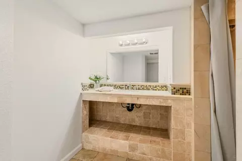 Bath - 1330 Lower Lake Dr, Placerville, CA 95667 photo 8 of 8