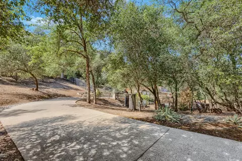 Exterior - 1330 Lower Lake Dr, Placerville, CA 95667 photo 3 of 29