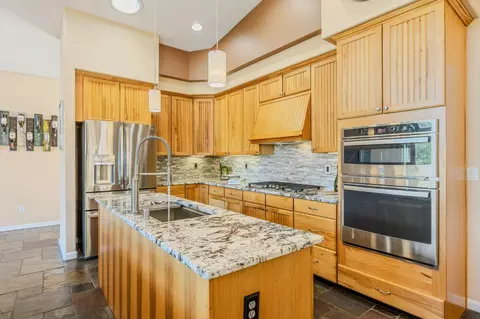 Kitchen - 1330 Lower Lake Dr, Placerville, CA 95667 photo 3 of 7