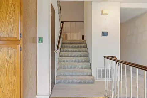 Entry Way - 1737 Bingham Ln, Manteca, CA 95336 photo 5 of 11