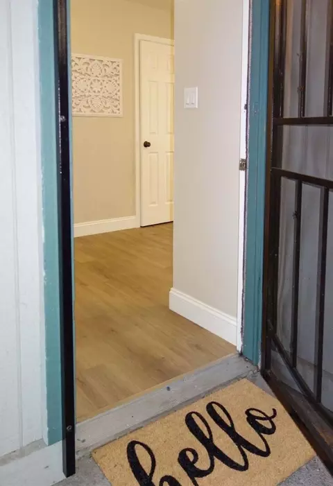 Entry Way - 1036 Oak Grove Rd #133, Concord, CA 94518 photo 3 of 3