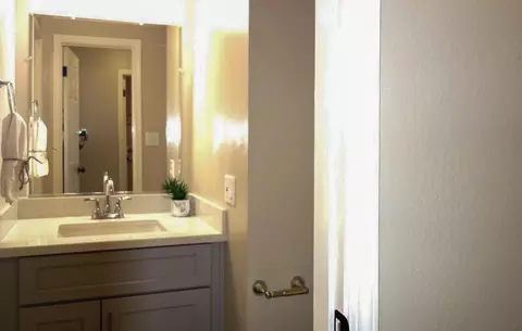 Bath - 1036 Oak Grove Rd #133, Concord, CA 94518 photo 5 of 5