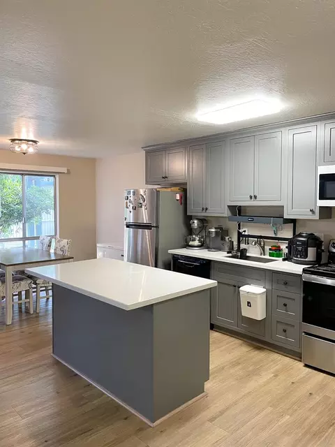 Kitchen - 1036 Oak Grove Rd #133, Concord, CA 94518 photo 1 of 2