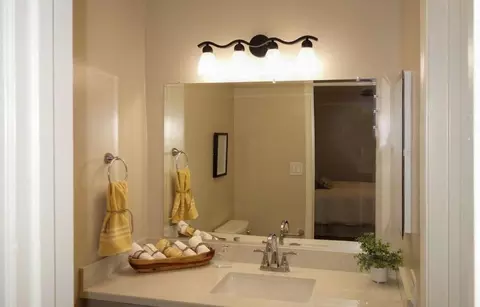 Bath - 1036 Oak Grove Rd #133, Concord, CA 94518 photo 1 of 5