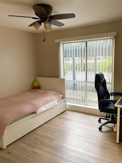 Bedroom - 1036 Oak Grove Rd #133, Concord, CA 94518 photo 2 of 2