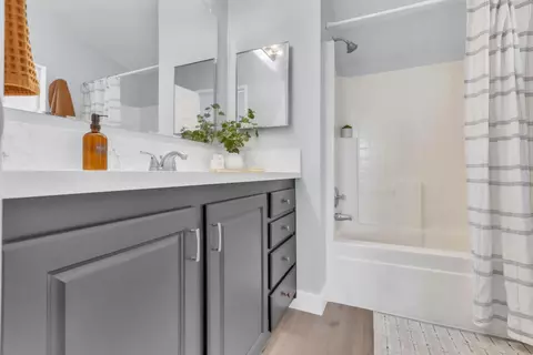Bath - 103 Winder Rd, Colfax, CA 95713 photo 1 of 3